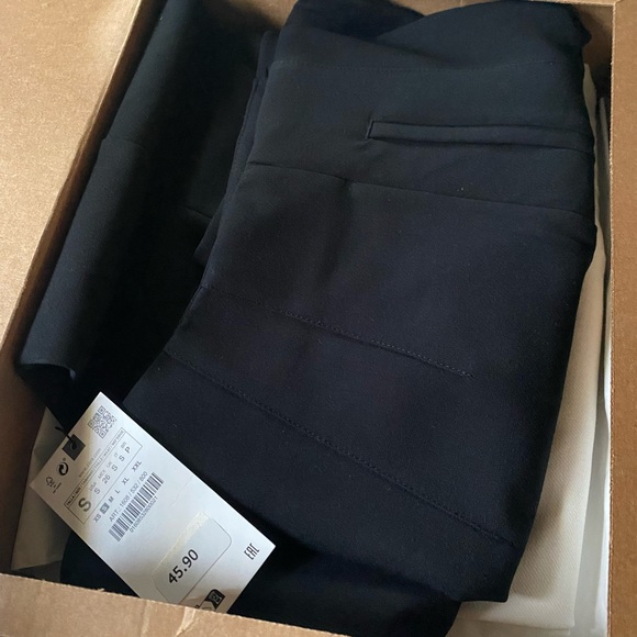 Zara trouser / work pants, size small in Black - Picture 2 of 4